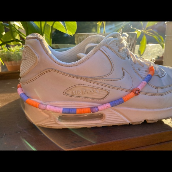 Clay bead sneaker chain - Picture 2 of 4